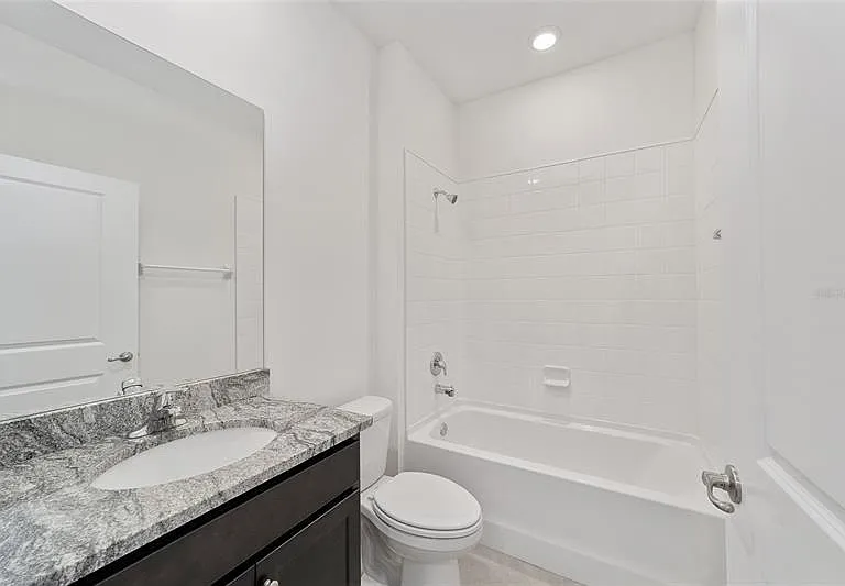 4111 NW 44th Cir — Photo 19