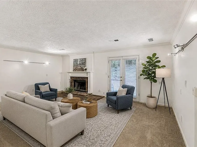 878 Lake Hollow Blvd SW — Photo 9