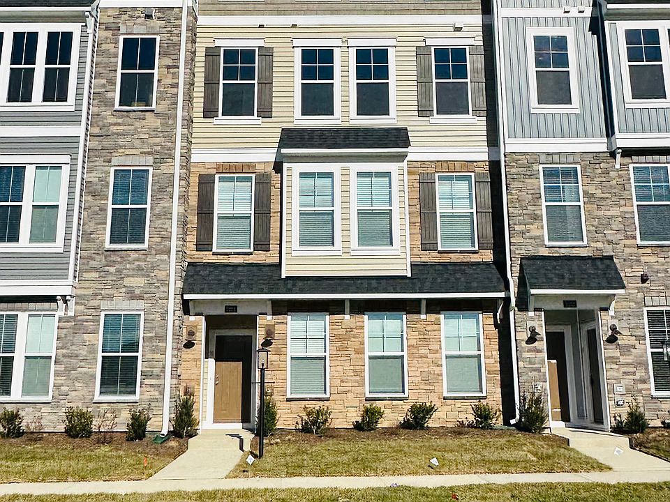 1st image of 9254 Magellan Pkwy #B