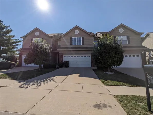 873 Harbor Woods Dr, Fairview Heights, IL 62208