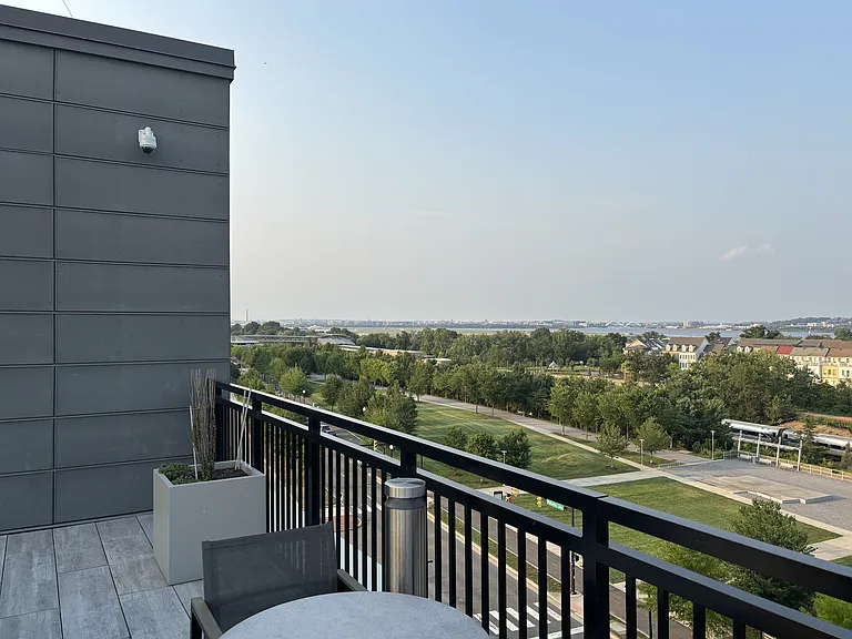 737 Swann Ave #206 — Photo 25