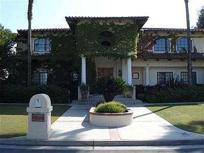 1st image of 1133 E La Quinta Dr