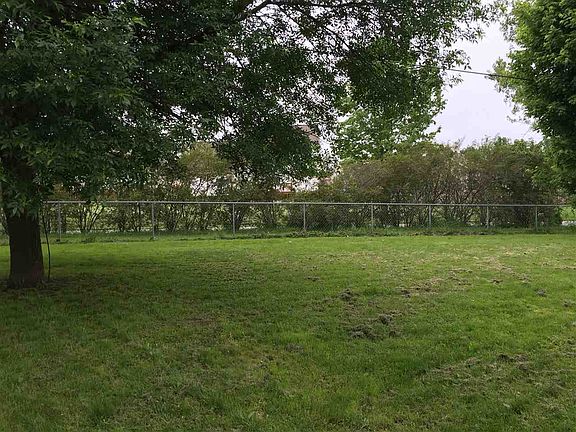 4th image of 633 W Sacajawea Ct