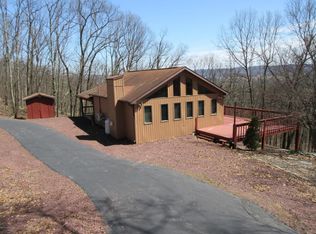 504 Sugarloaf Heights Rd, Drums, PA 18222