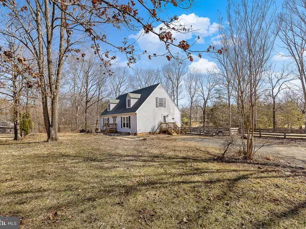 8301 Kines Rd, Warrenton, VA 20187