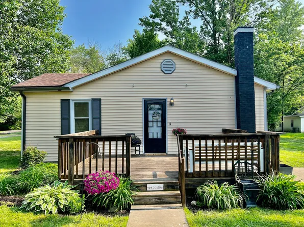 203 Jacqueline Blvd, North Vernon, IN 47265