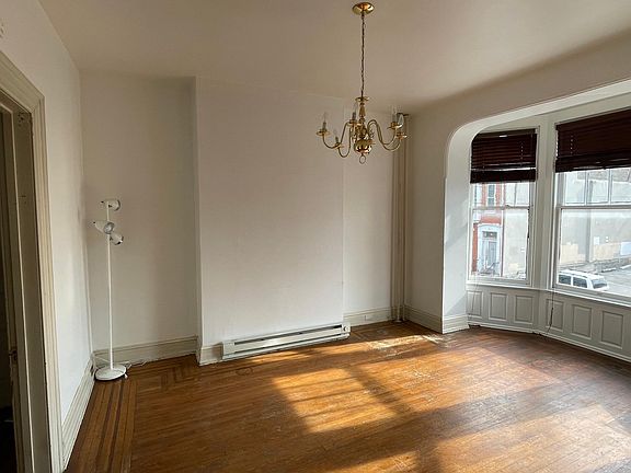 Unit 3 Living/ Bedroom