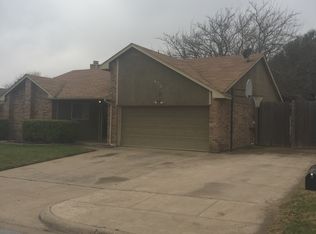 436 Little Fox Ln, Fort Worth, TX 76108