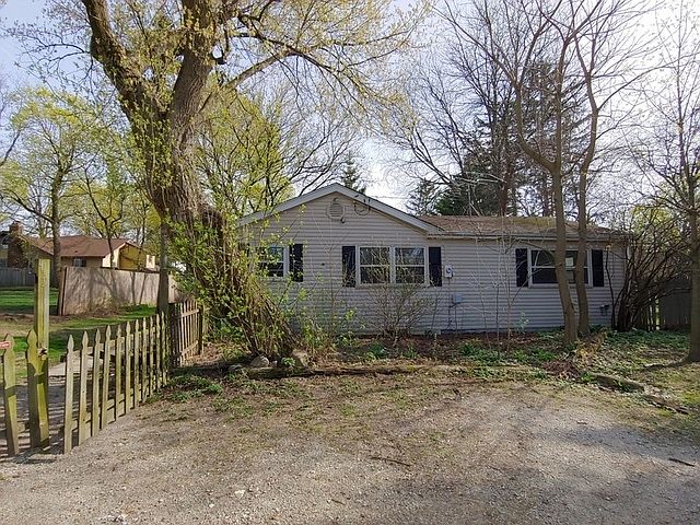 1st image of 72 Park Dr