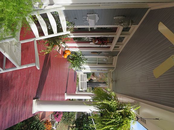 2nd image of 506 E. Center Ave.