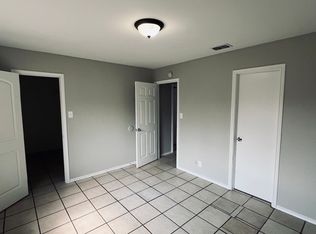 5707 Lochmoor #5707, San Antonio, TX 78244