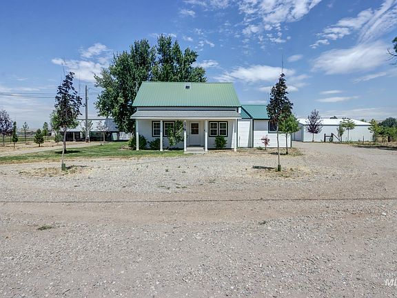 3rd image of 2528 Waterwheel Rd