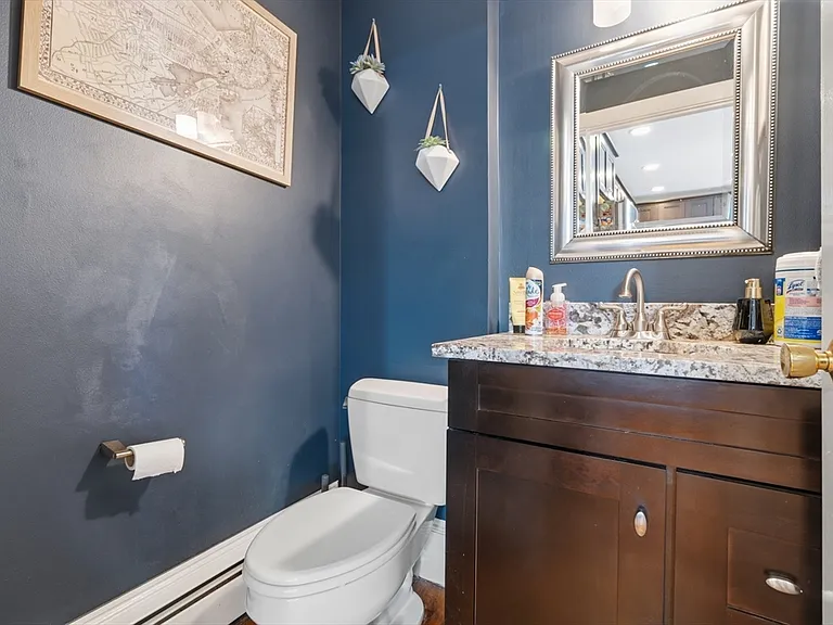 33 Mystic St #3 — Photo 16