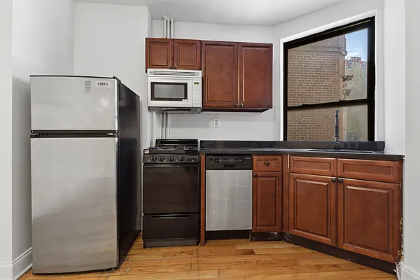 Rented by Douglas Elliman | media 10