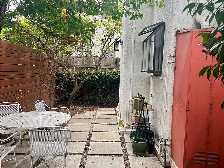 3429 Descanso Dr — Photo 31