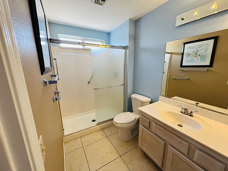 8825 Stoney Point Dr — Photo 4
