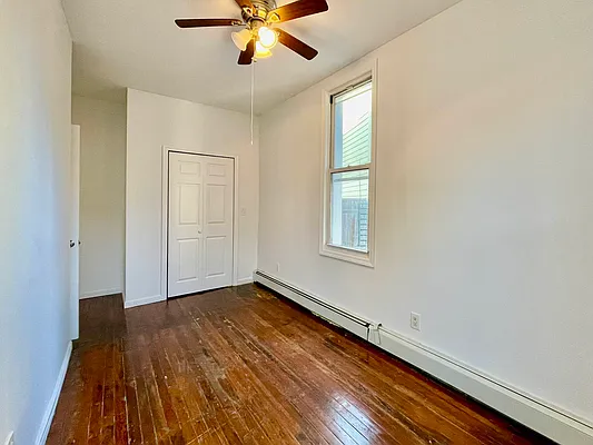 Rented by Oxford Property Group | media 18