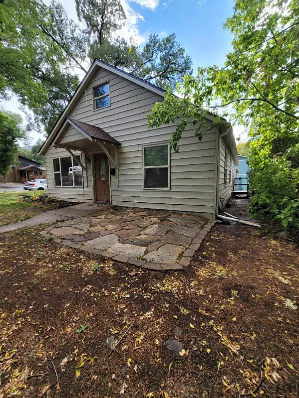 3 bed, 1384 sqft, $2,900 — Photo 2