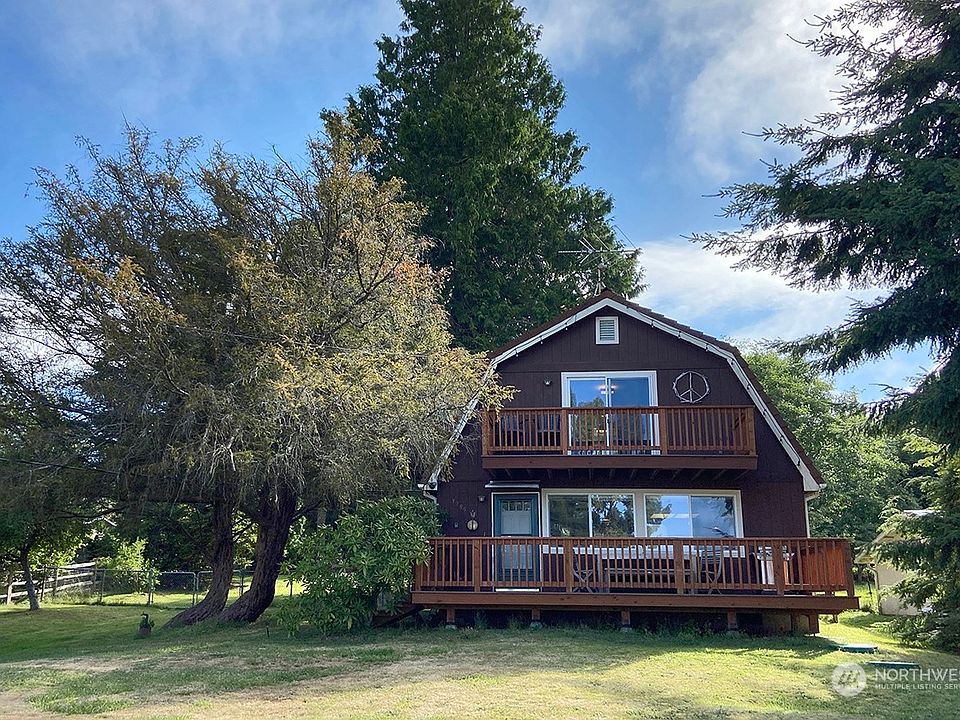 Check out the video uploaded to the listing.>