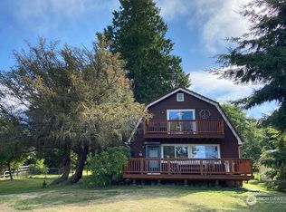 3285 Mardell Dr, Langley, WA 98260