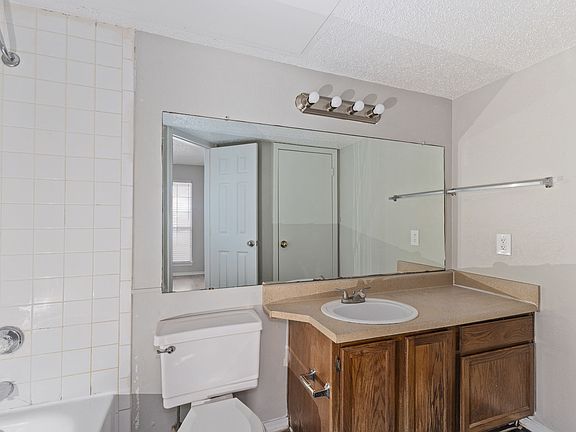 5th image of 18333 Roehampton Dr APT 418