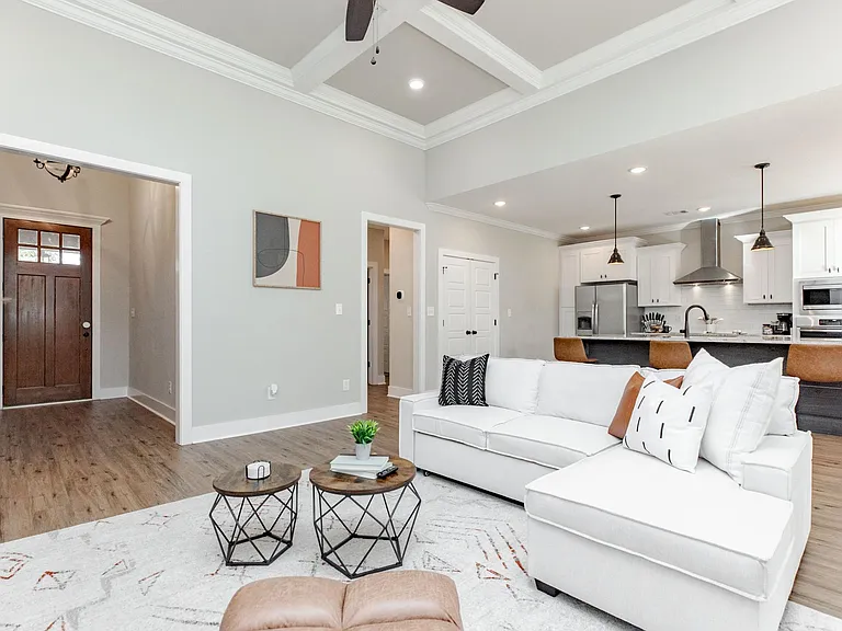 307 Hunts Landing Dr — Photo 3