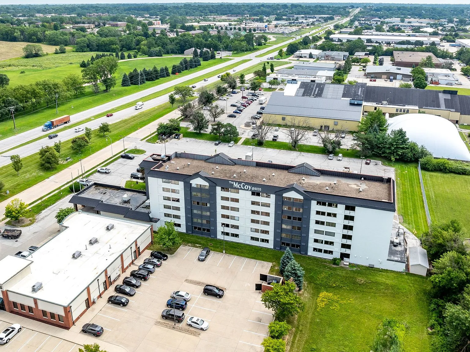 The McCoy at 8035 Apartments - Clive — Photo 4