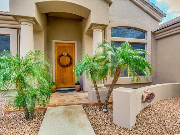 2nd image of 233 W Desert Flower Ln