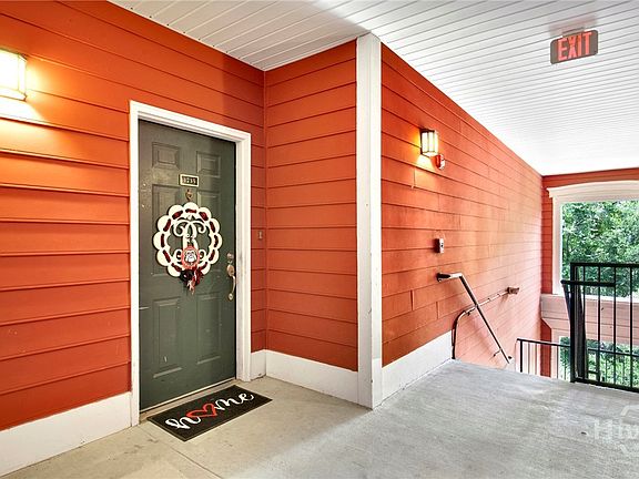 2nd image of 1735 Whitemarsh Way