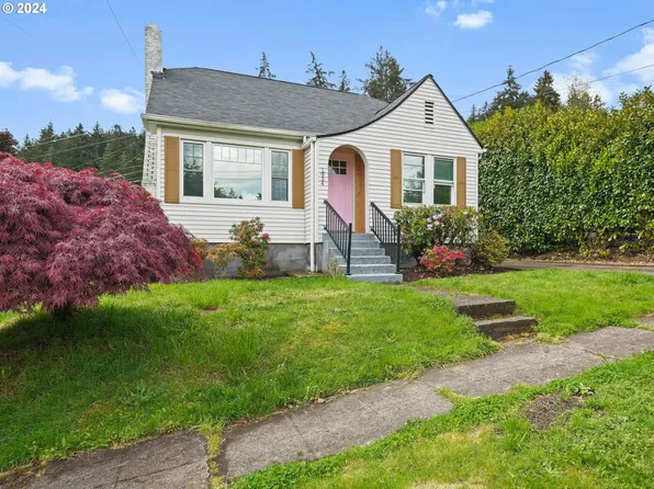 1954 Buck St, West Linn, OR 97068