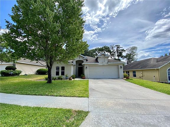 2nd image of 25240 Ironwedge Dr