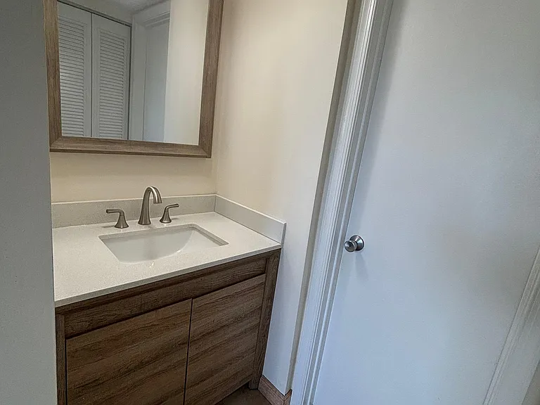 9330 Lagoon Pl #205 — Photo 19