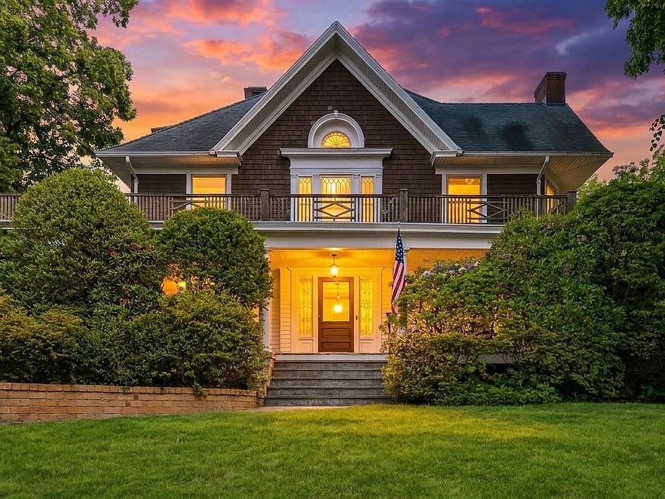 1st image of 13 Ridgeview Avenue