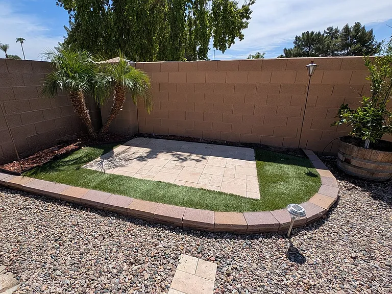 929 N Quail Ln — Photo 32
