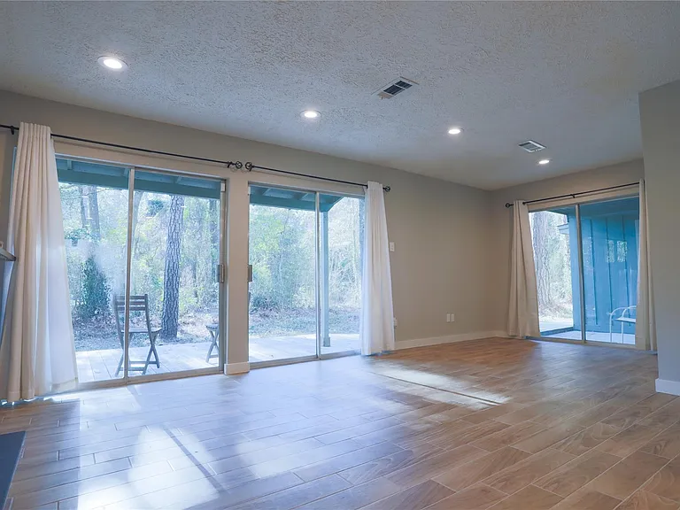 2707 S Millbend Dr — Photo 6