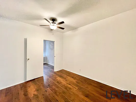 Rented by Level Group | media 27