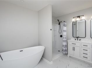 9536 Robin Rd, Disputanta, VA 23842