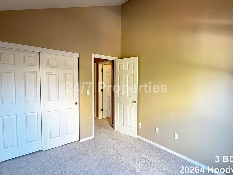 20264 Hoodview Ave — Photo 7
