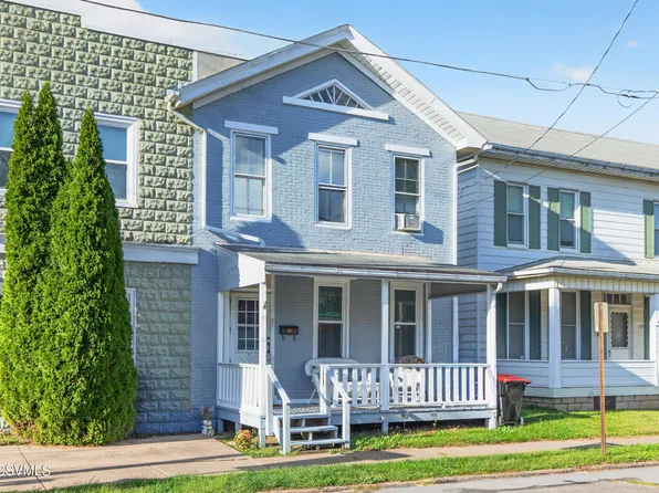 123 Center St, Milton, PA 17847