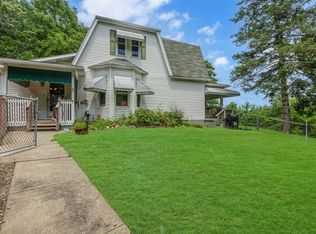 1300 W 9th St, Beaver Falls, PA 15010