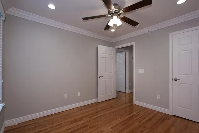 Fairfield Tudor At Rockville Centre — Photo 18