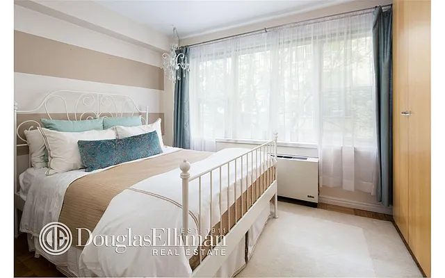Sold by Douglas Elliman | media 4