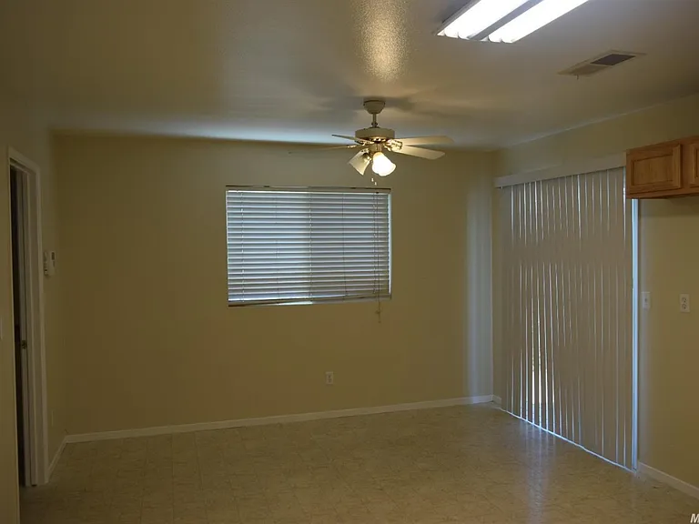 1243 Sunrise Dr — Photo 4