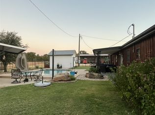 978 Longbranch Rd, Nocona, TX 76255