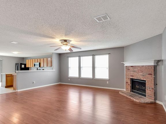 2nd image of 2416 Rolling Ridge Dr