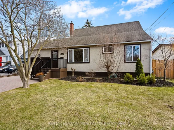 148 Lakeshore Rd, Saint Catharines, ON L2N 2V1