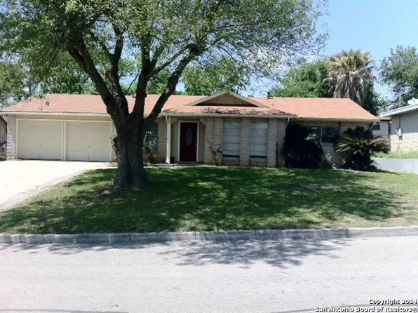 217 WHISPERING OAKS ST, San Antonio, TX 78233