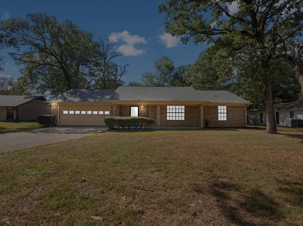 3619 Leaning Oaks Dr, Nacogdoches, TX 75762