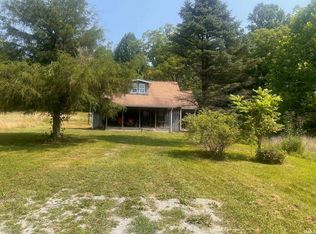 6388 Bartlettsville Rd, Heltonville, IN 47436