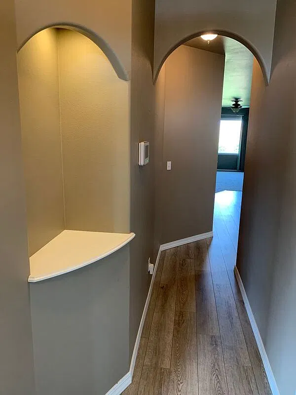 2 bed, 2.0 bath, 1165 sqft, $2,033 — Photo 2